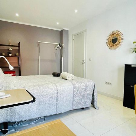 Апартаменты Apartament Salamanca Малага Экстерьер фото